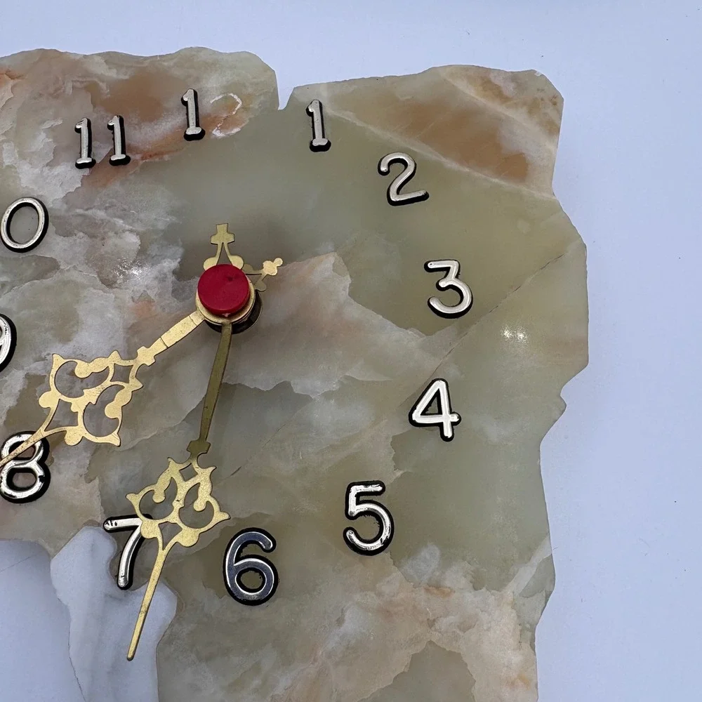 Natural Onyx Stone South America Wall Clock Gold Hands Red Accents‎